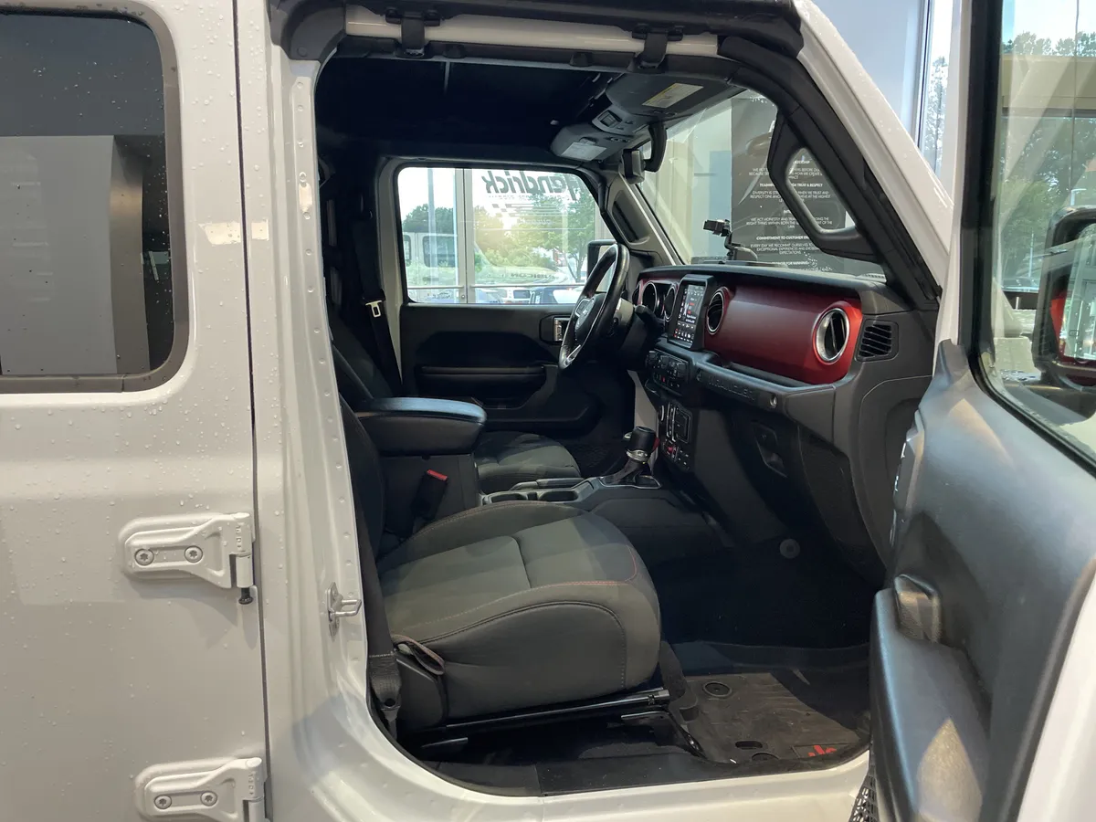 2021 Jeep Wrangler Unlimited Rubicon thumbnail 32