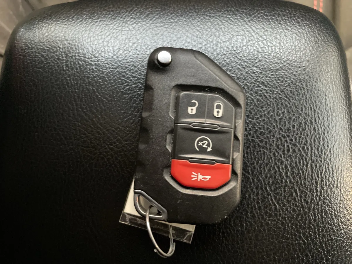 2021 Jeep Wrangler Unlimited Rubicon thumbnail 38