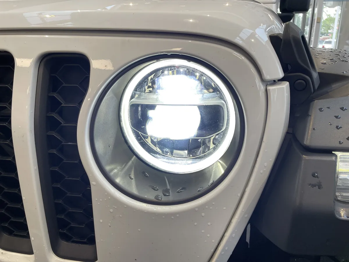 2021 Jeep Wrangler Unlimited Rubicon thumbnail 4
