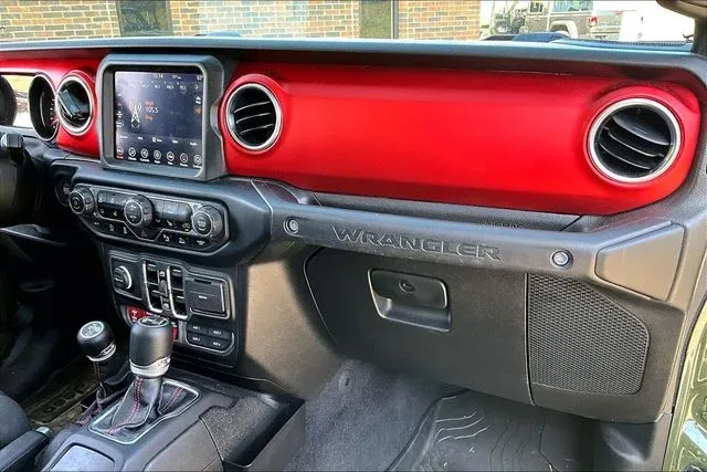 2021 Jeep Wrangler Unlimited Rubicon thumbnail 21