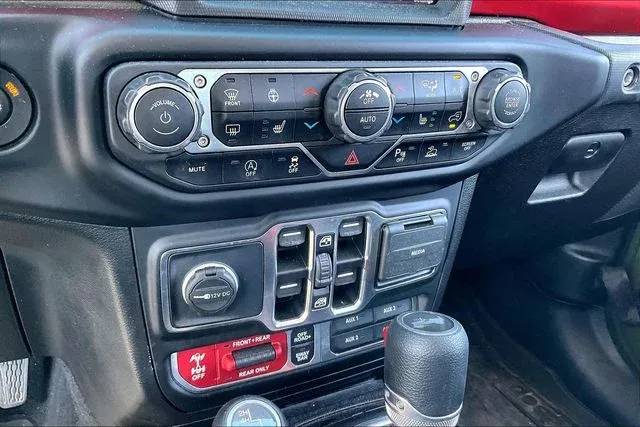 2021 Jeep Wrangler Unlimited Rubicon thumbnail 23