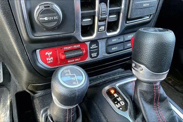 2021 Jeep Wrangler Unlimited Rubicon thumbnail 24
