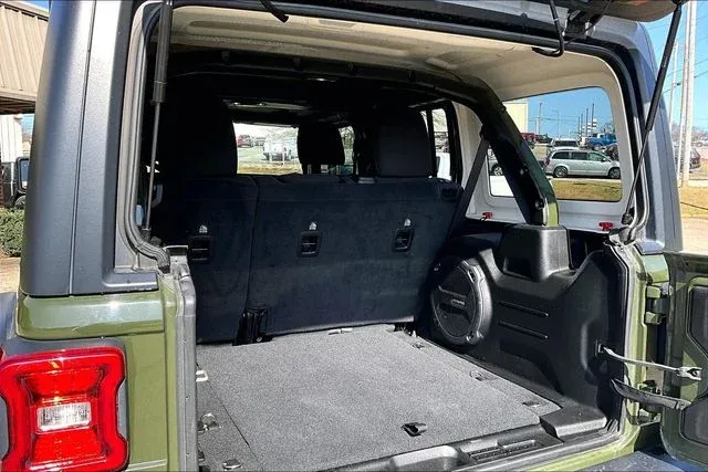 2021 Jeep Wrangler Unlimited Rubicon thumbnail 29