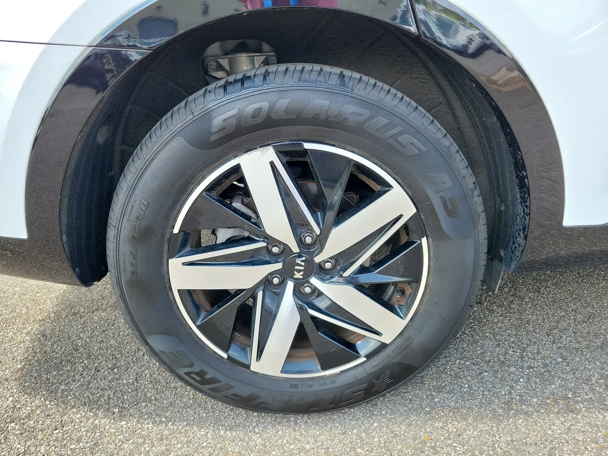 2021 Kia Sorento S thumbnail 10