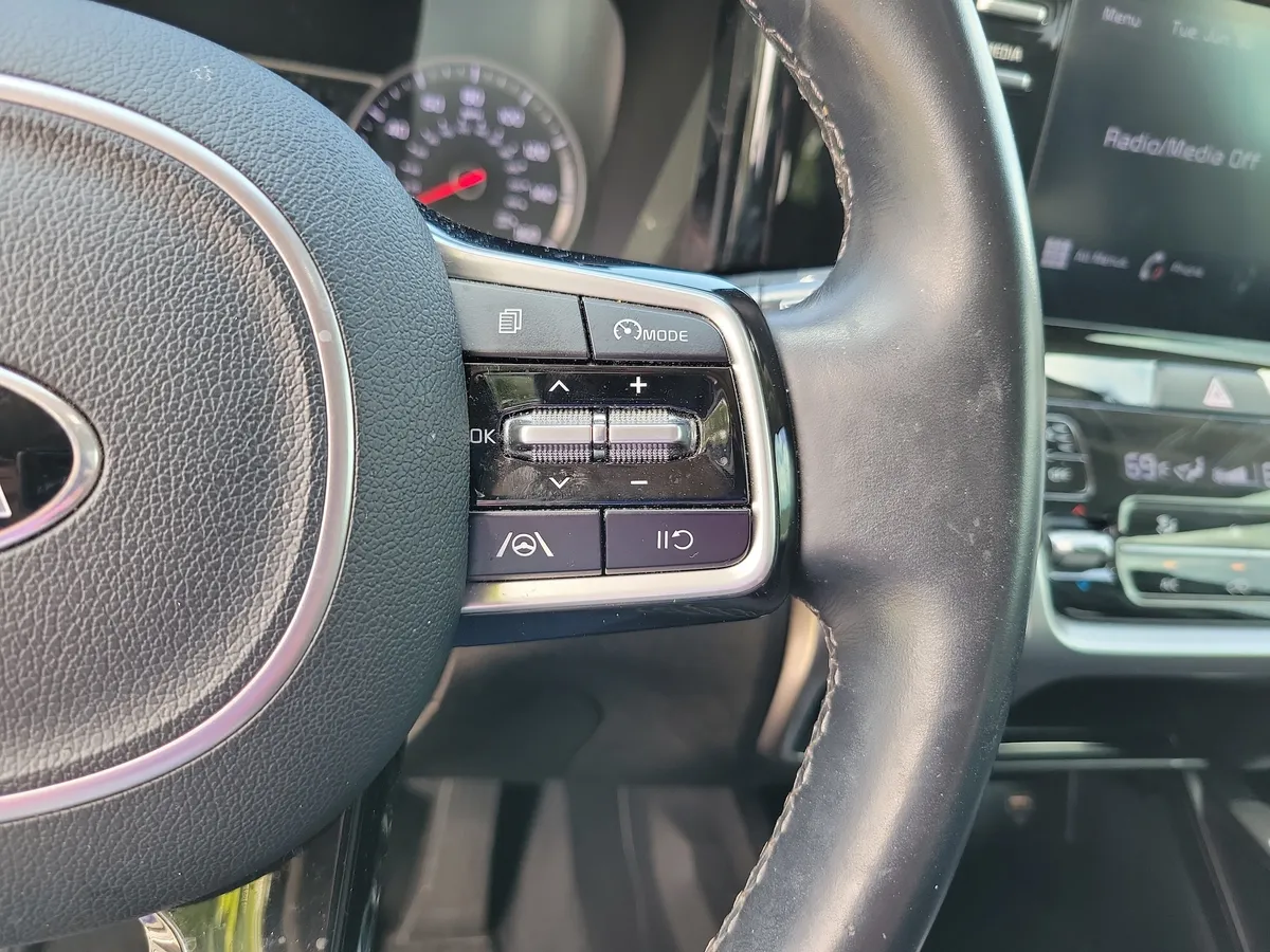 2021 Kia Sorento S thumbnail 23