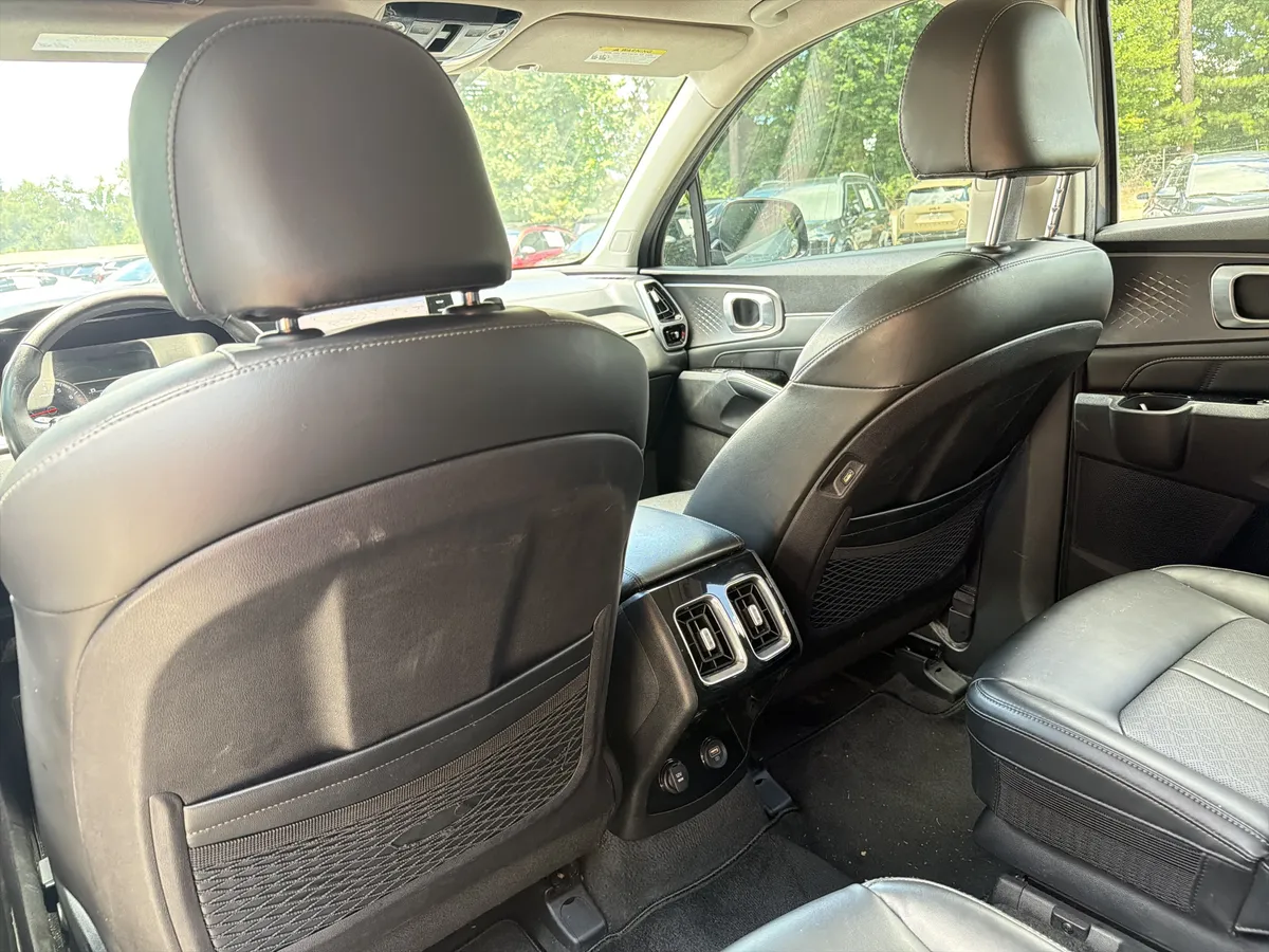 2021 Kia Sorento SX thumbnail 19