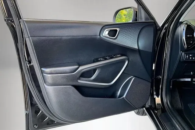 2021 Kia Soul EX thumbnail 17