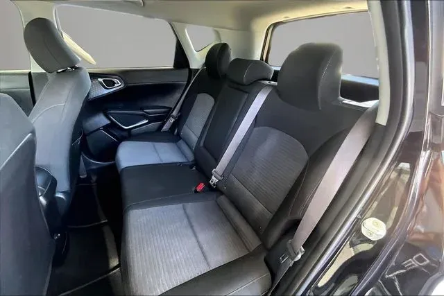 2021 Kia Soul EX thumbnail 19