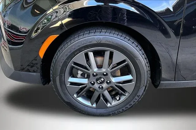 2021 Kia Soul EX thumbnail 29