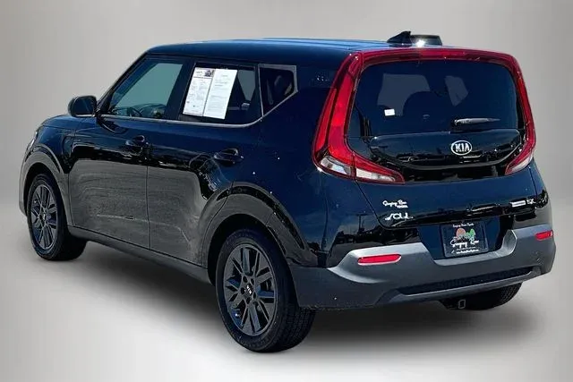 2021 Kia Soul EX thumbnail 4