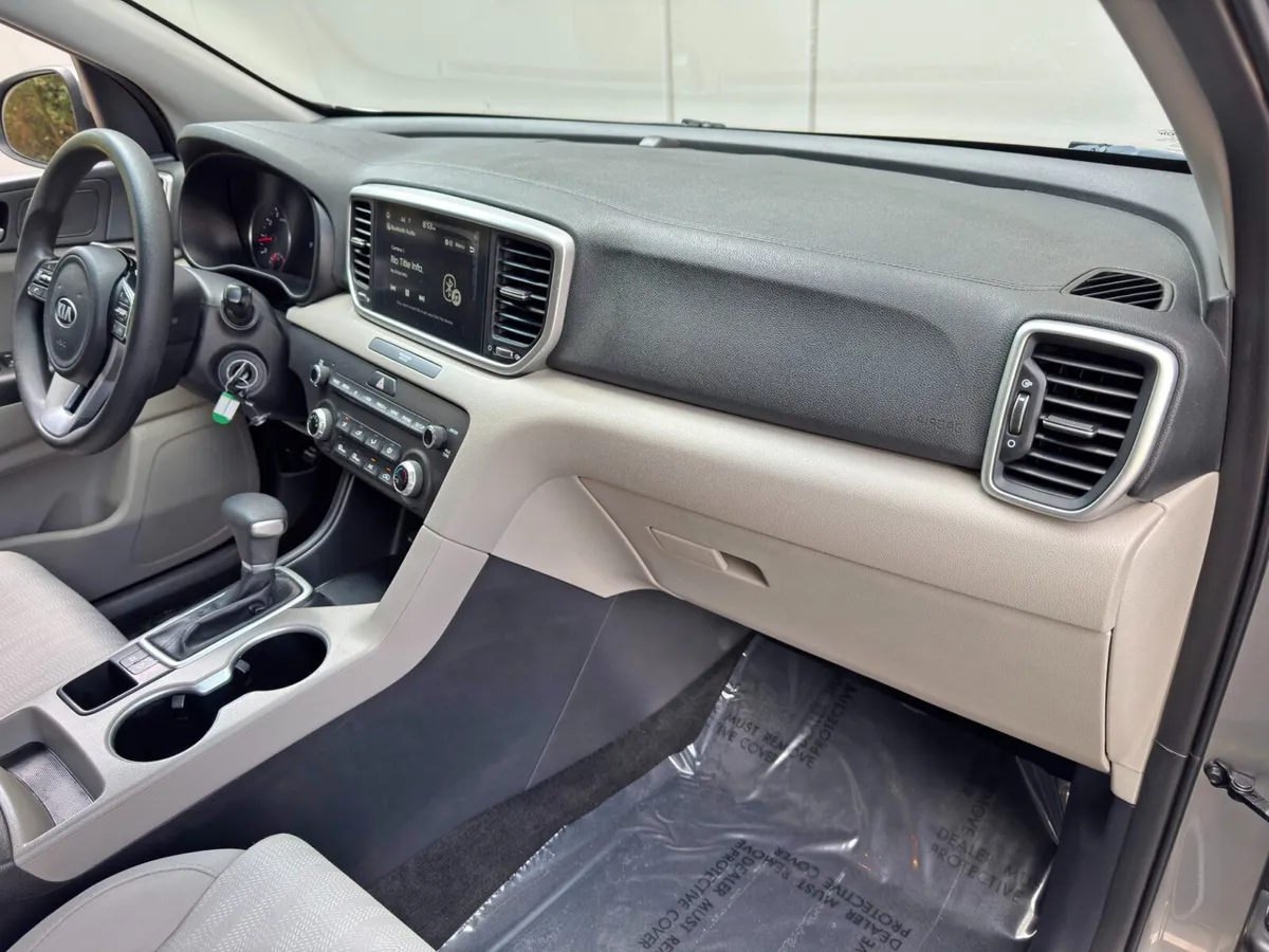 2021 Kia Sportage LX thumbnail 12