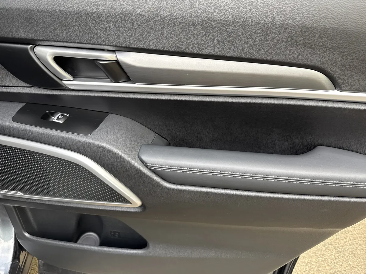 2021 Kia Telluride S thumbnail 16