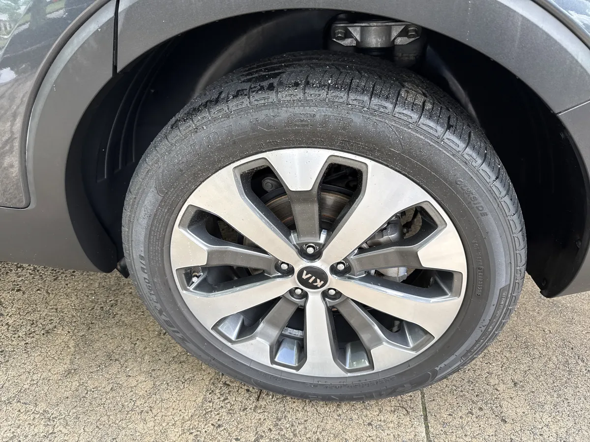 2021 Kia Telluride S thumbnail 19