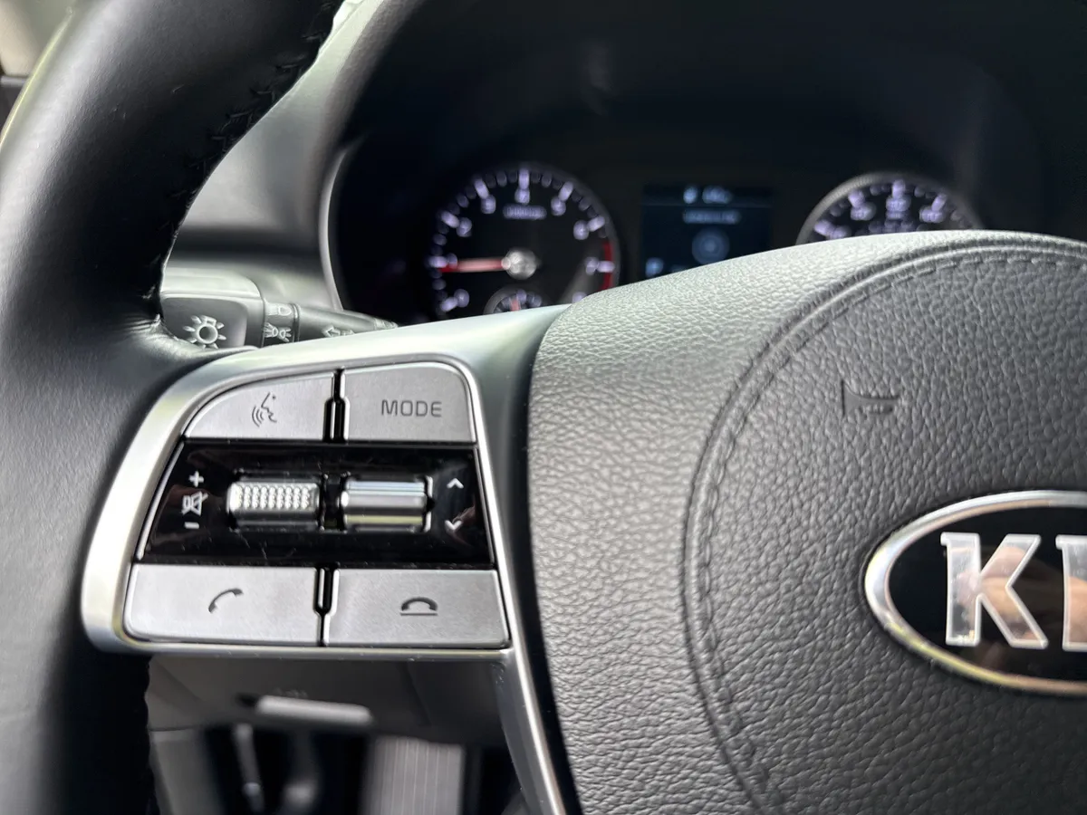 2021 Kia Telluride S thumbnail 24