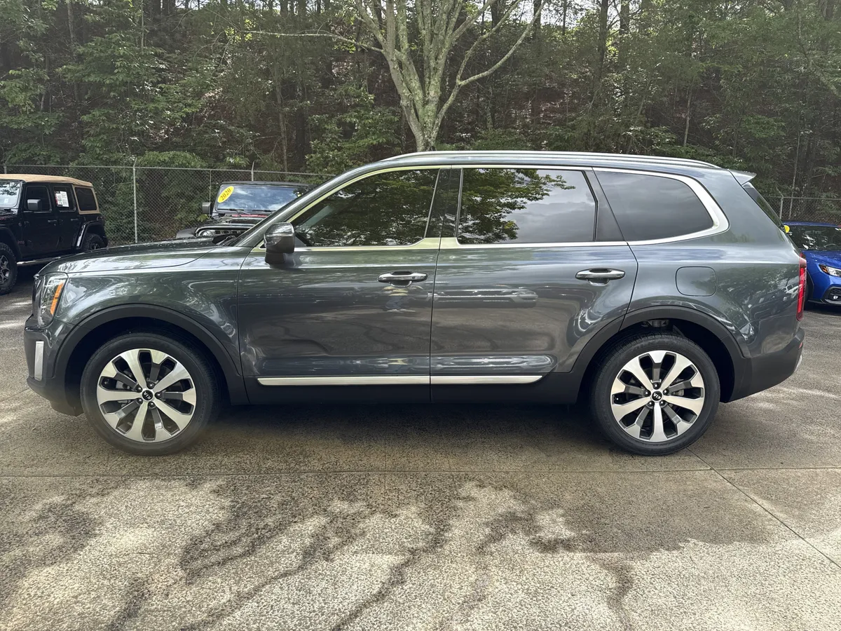 2021 Kia Telluride S thumbnail 4