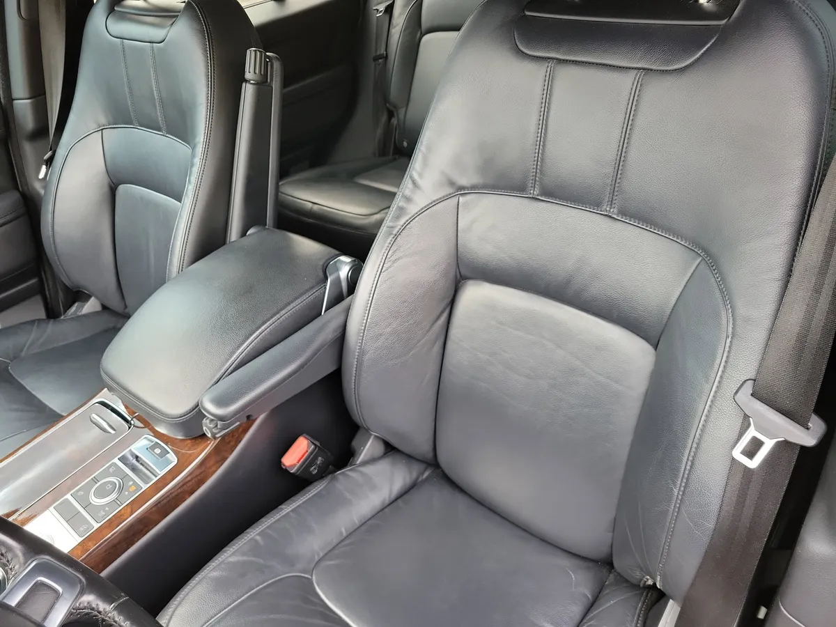 2021 Land Rover Range Rover thumbnail 11