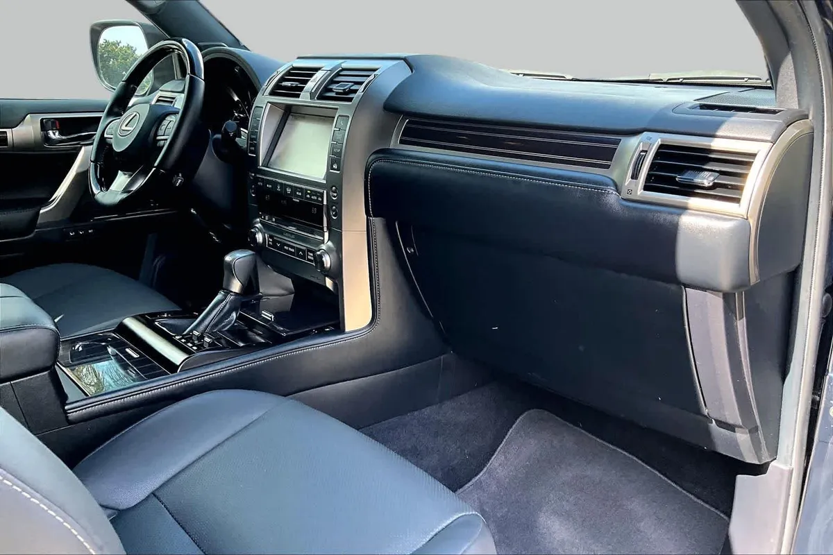 2021 Lexus GX 460 Premium thumbnail 18