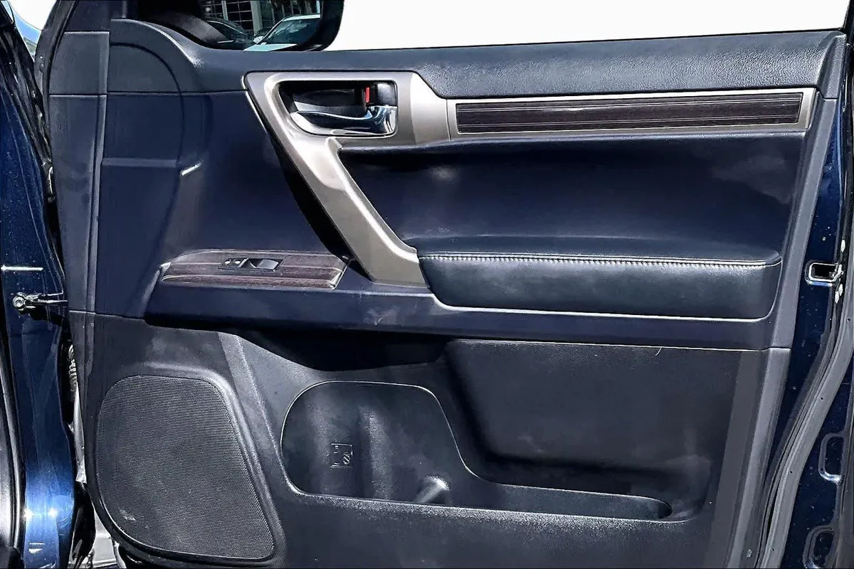 2021 Lexus GX 460 Premium thumbnail 26