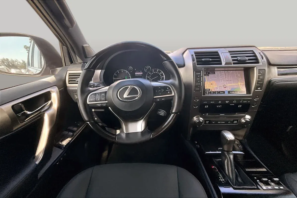 2021 Lexus GX 460 Premium thumbnail 6