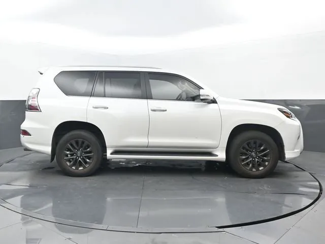 2021 Lexus GX 460 thumbnail 2