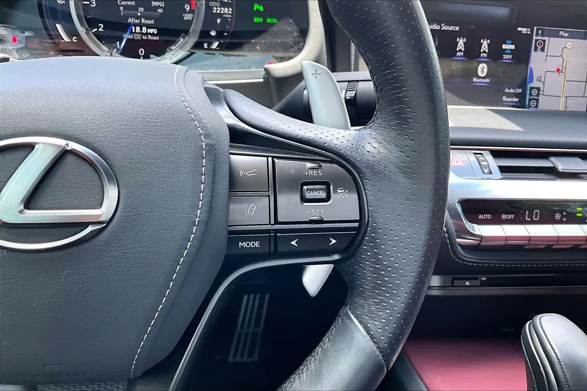 2021 Lexus LC 500 thumbnail 23