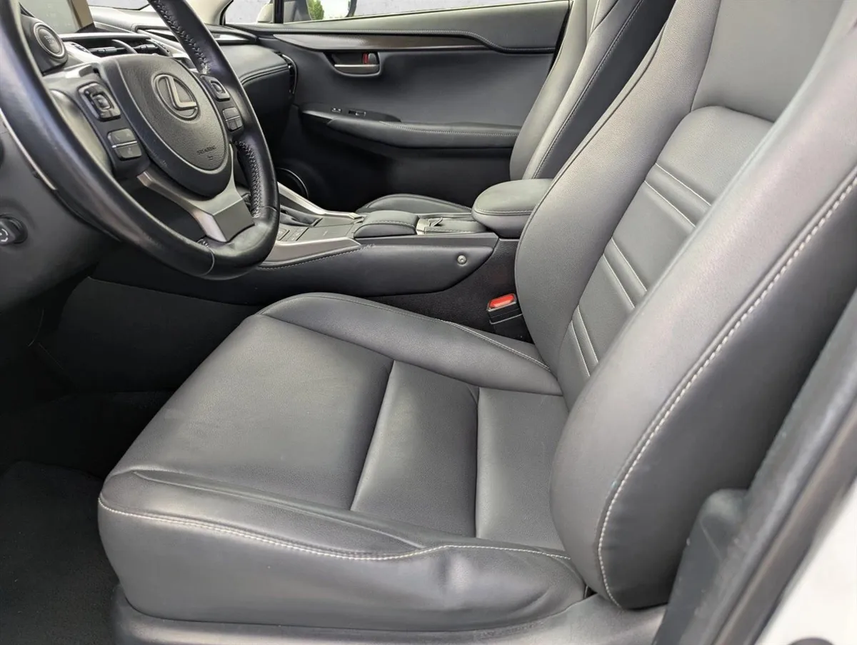 2021 Lexus NX NX 300 thumbnail 22