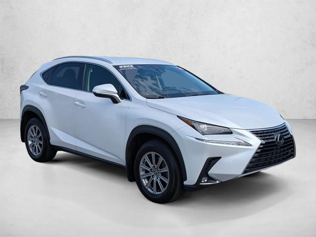 2021 Lexus NX NX 300 thumbnail 3