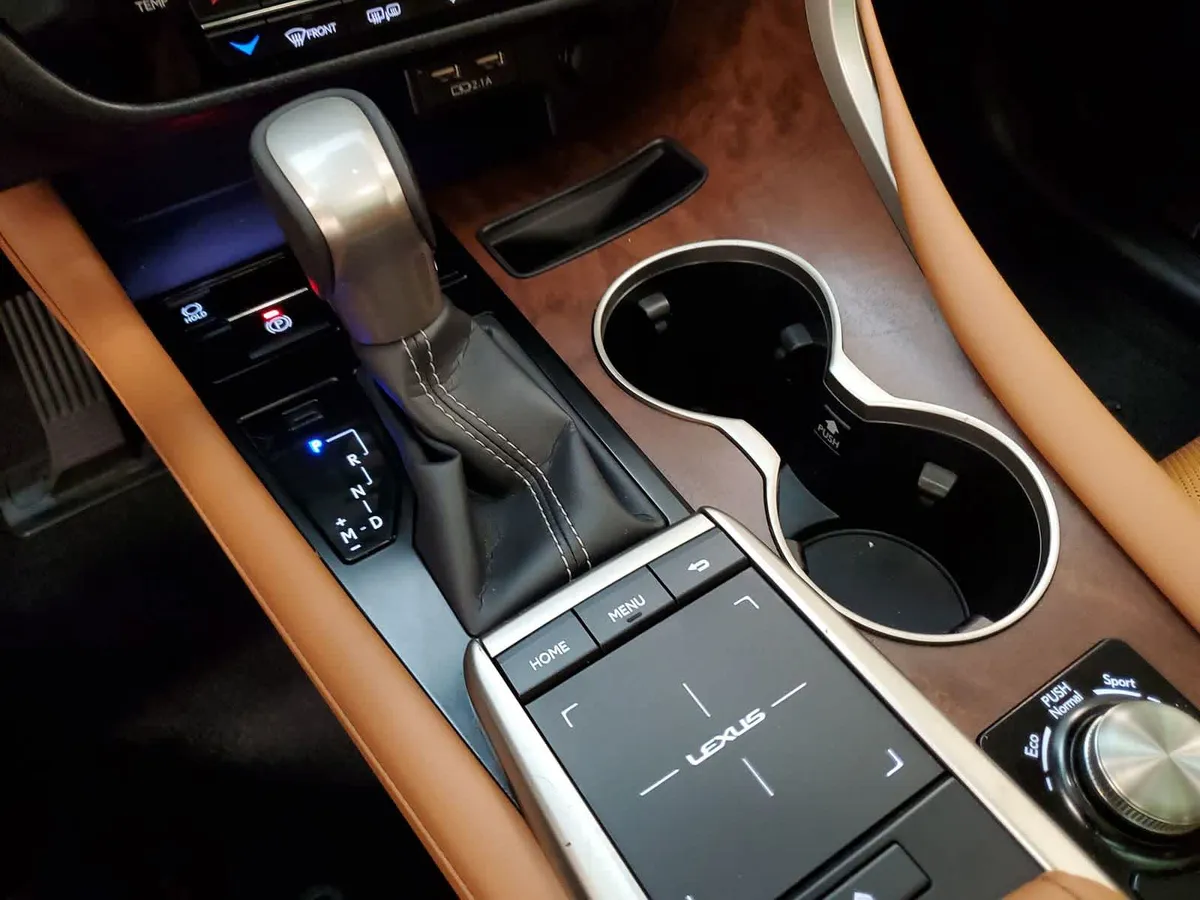 2021 LEXUS RX 350L thumbnail 9