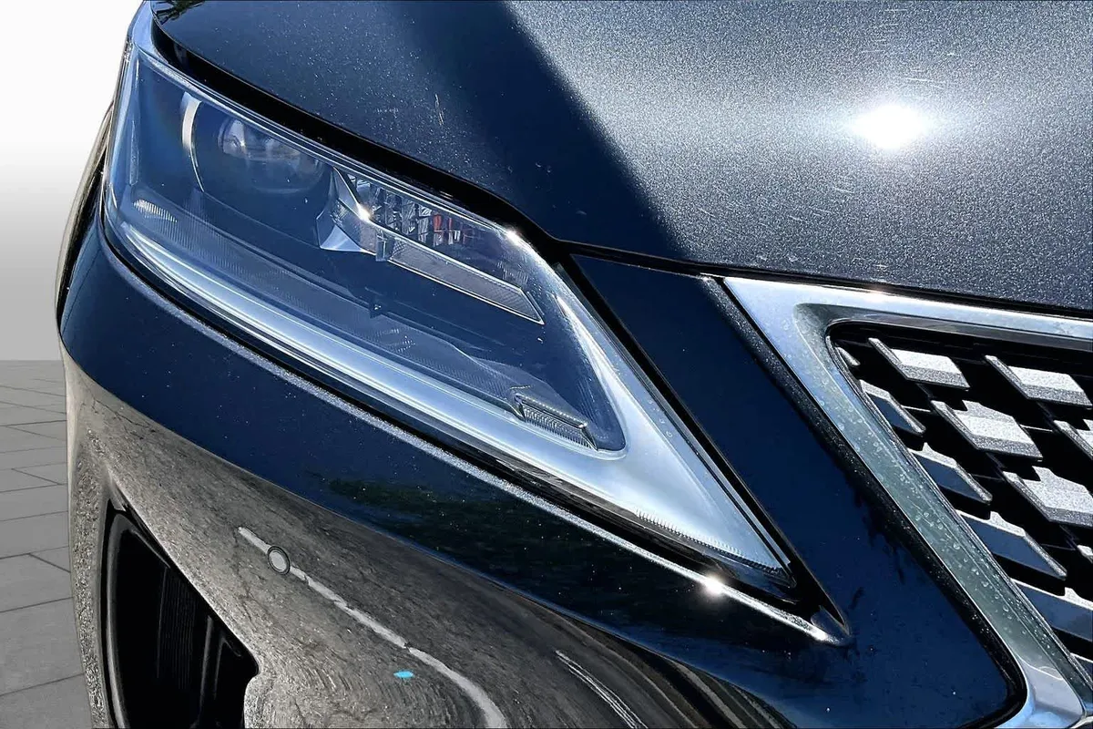 2021 Lexus RX 450h thumbnail 28
