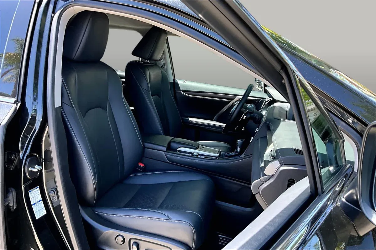 2021 Lexus RX 450h thumbnail 9