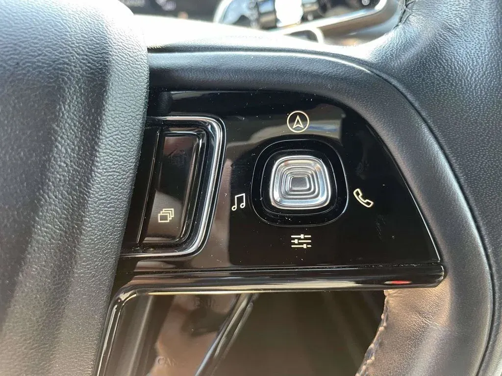 2021 Lincoln Corsair Standard thumbnail 25