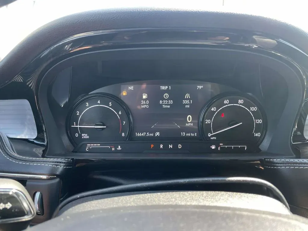 2021 Lincoln Corsair Standard thumbnail 30