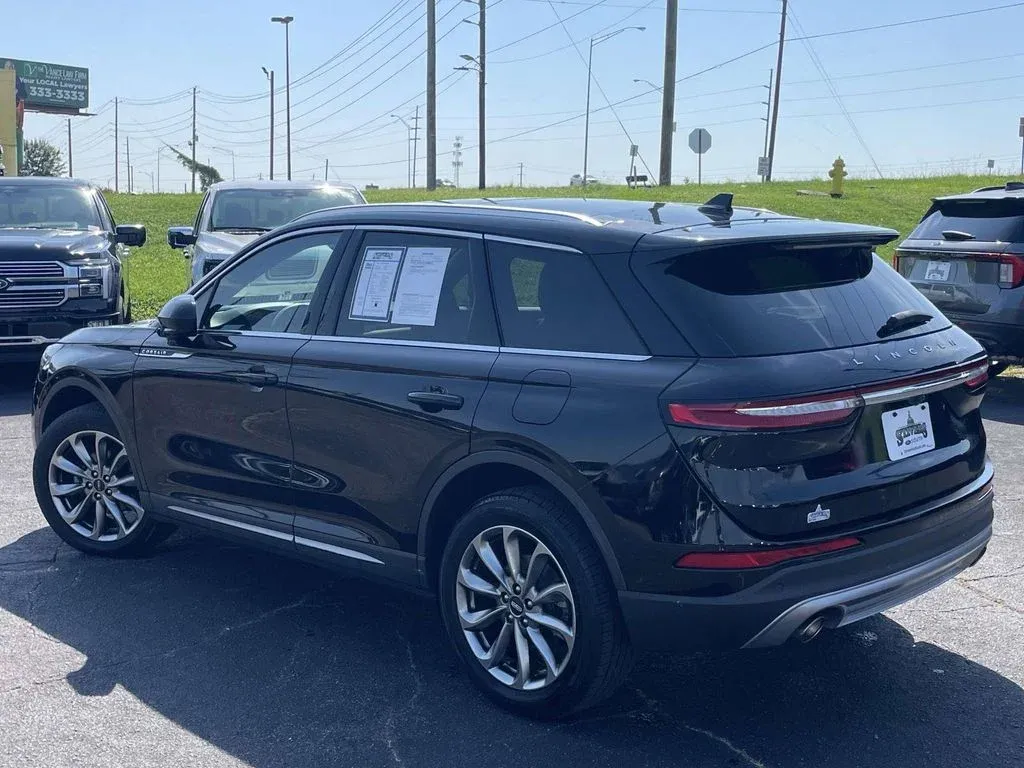 2021 Lincoln Corsair Standard thumbnail 5