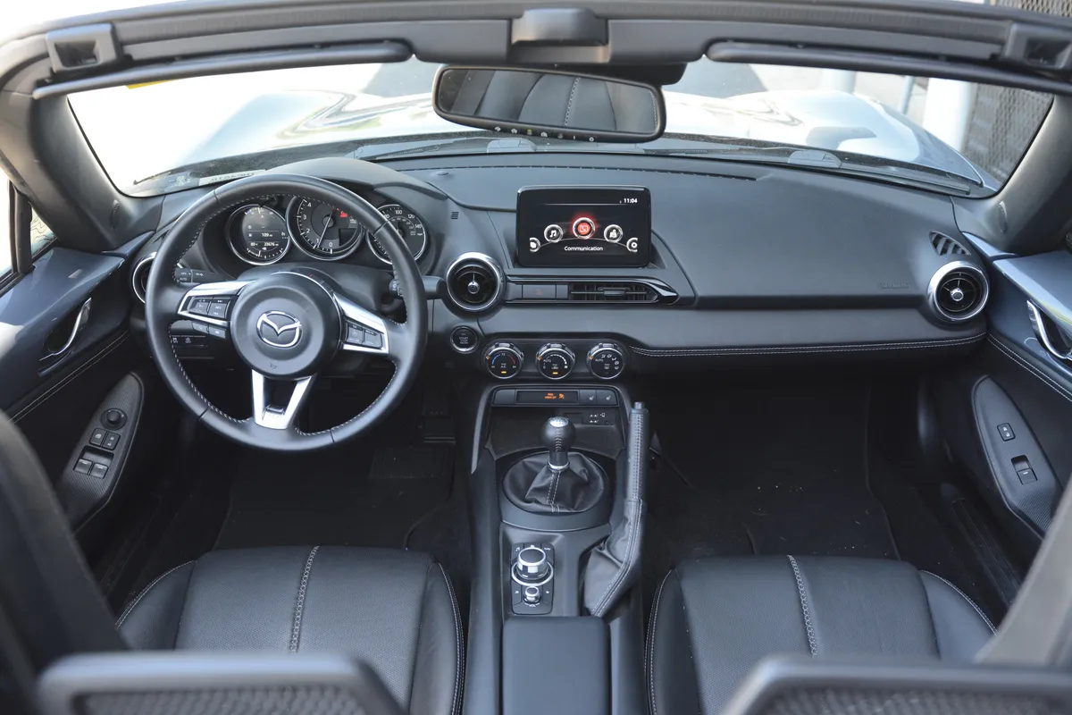 2021 Mazda MX-5 Miata Grand Touring thumbnail 12