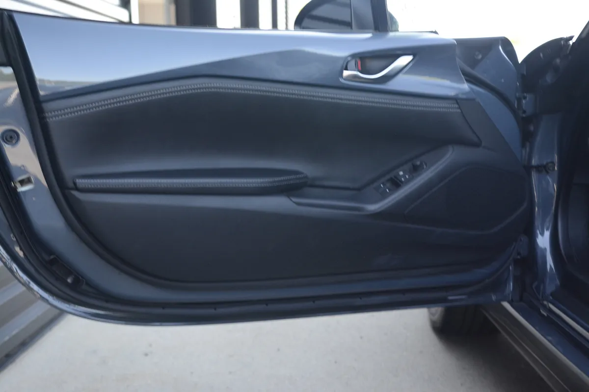 2021 Mazda MX-5 Miata Grand Touring thumbnail 13