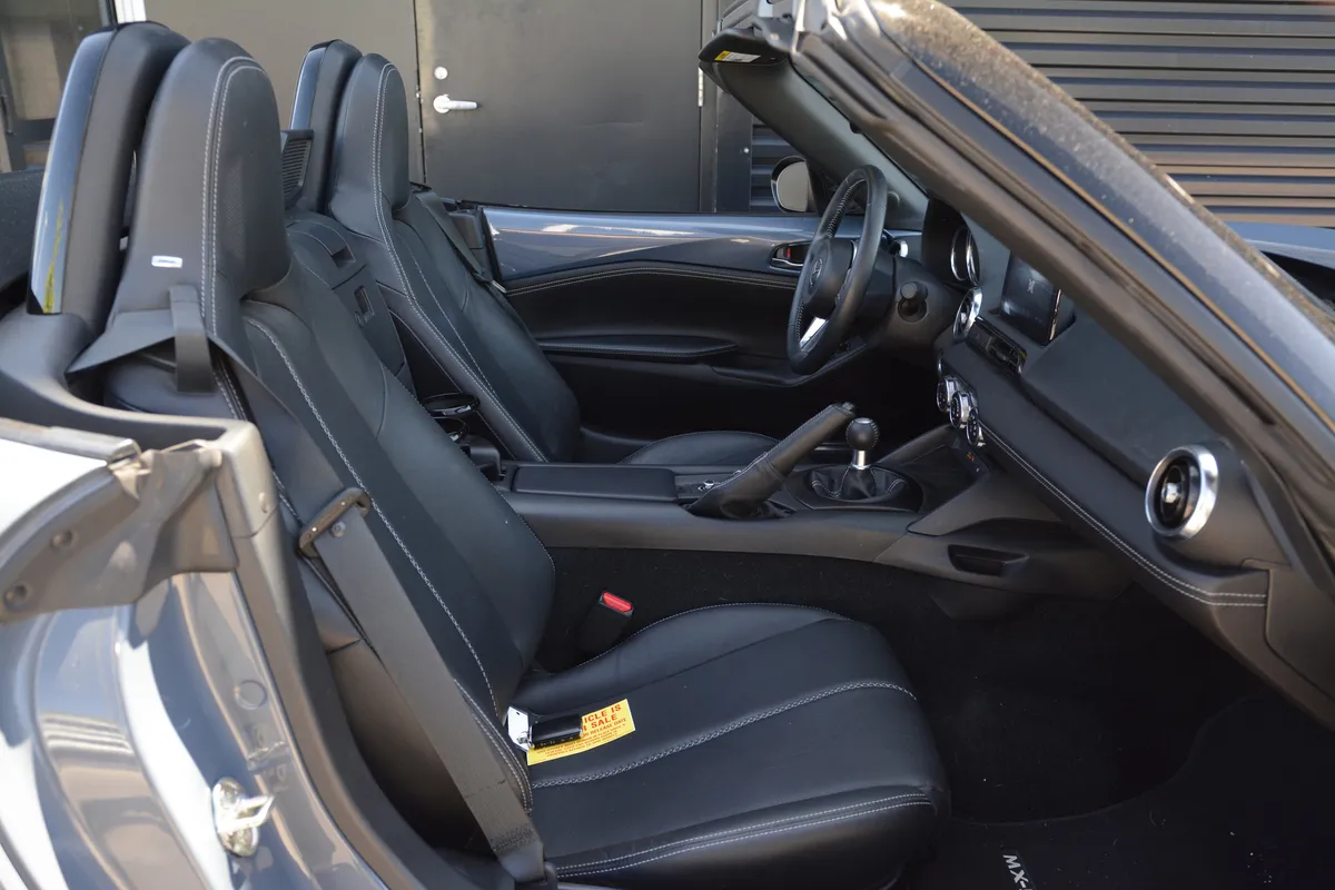 2021 Mazda MX-5 Miata Grand Touring thumbnail 25