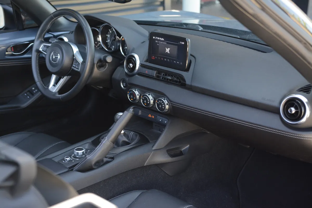 2021 Mazda MX-5 Miata Grand Touring thumbnail 27