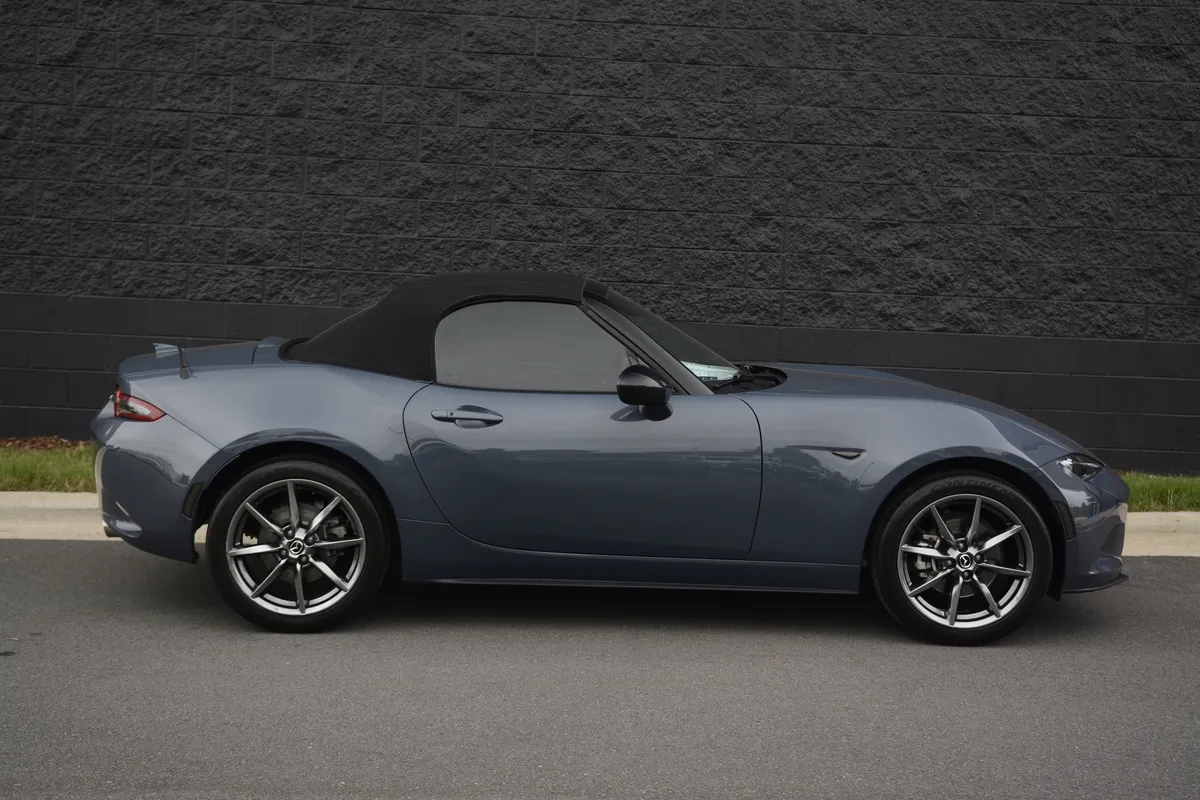 2021 Mazda MX-5 Miata Grand Touring thumbnail 8