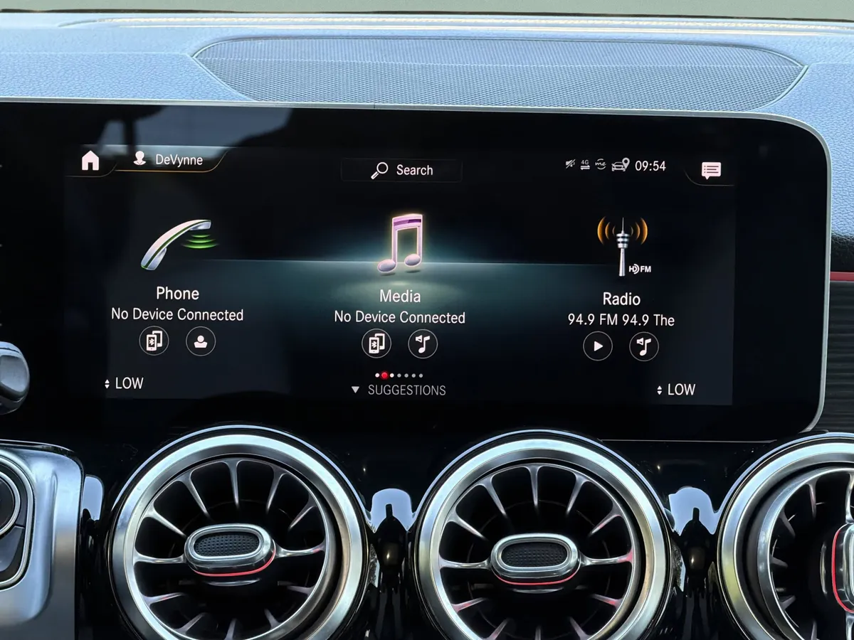 2021 Mercedes-Benz AMG GLB 35 4MATIC thumbnail 11