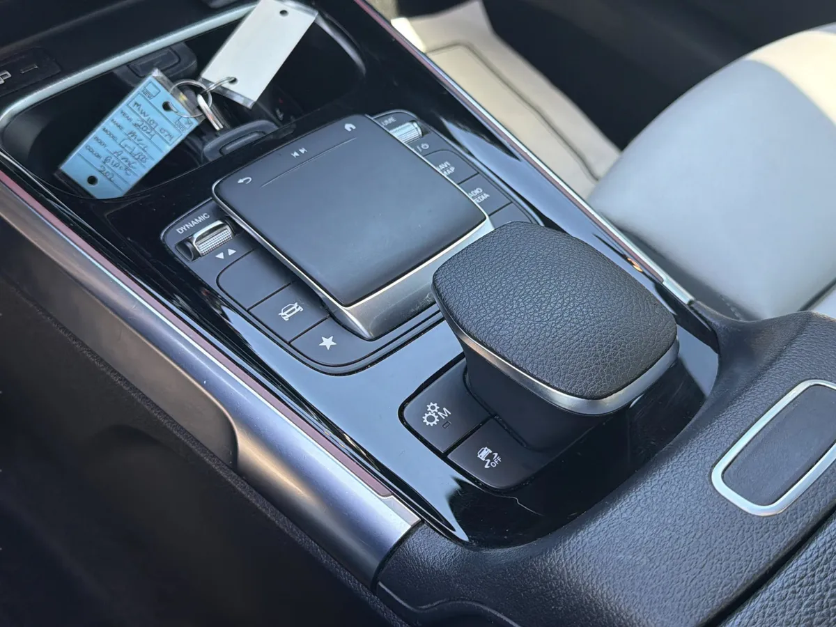 2021 Mercedes-Benz AMG GLB 35 4MATIC thumbnail 22
