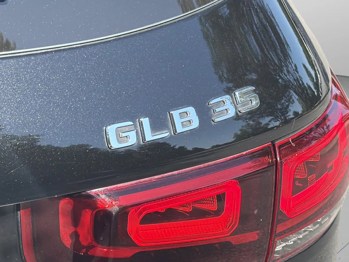 2021 Mercedes-Benz AMG GLB 35 4MATIC thumbnail 39
