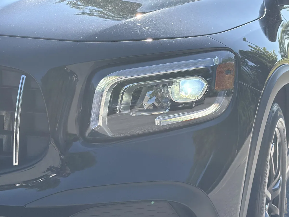2021 Mercedes-Benz AMG GLB 35 4MATIC thumbnail 41