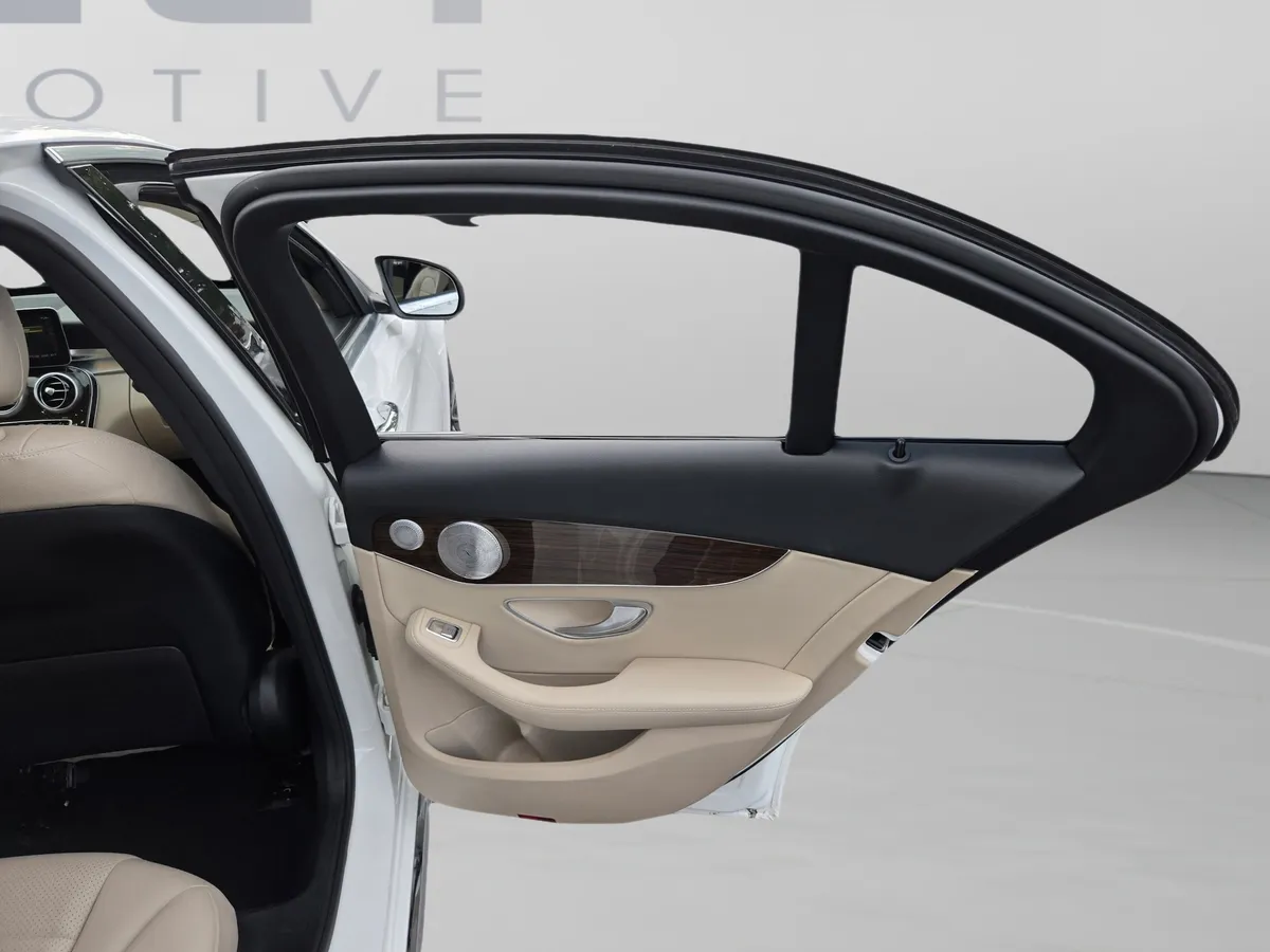 2021 Mercedes-Benz C-Class C 300 thumbnail 23
