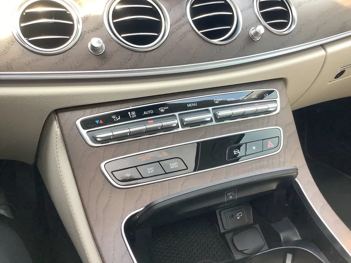 2021 Mercedes-Benz E-Class E 350 thumbnail 23