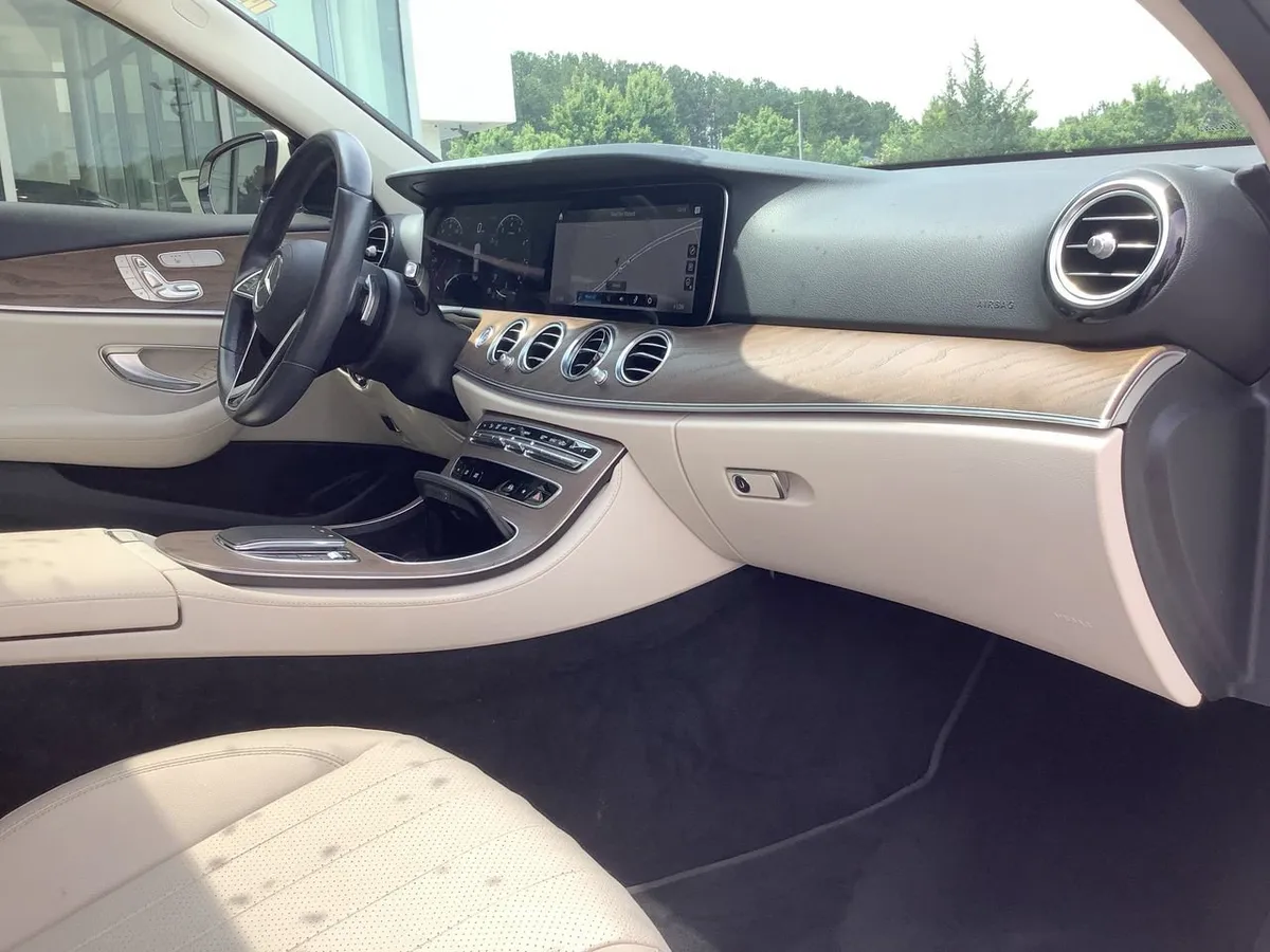 2021 Mercedes-Benz E-Class E 350 thumbnail 32