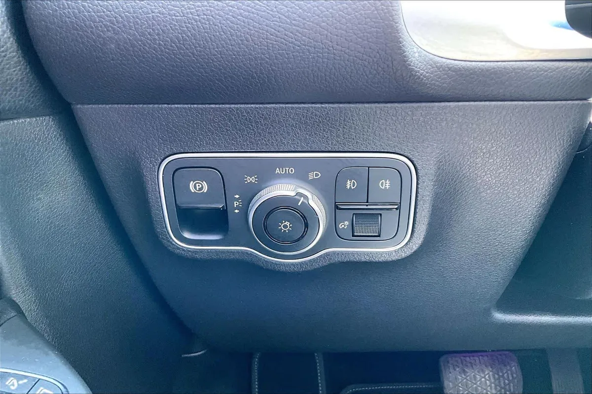 2021 Mercedes-Benz GLB 250 GLB 250 thumbnail 34