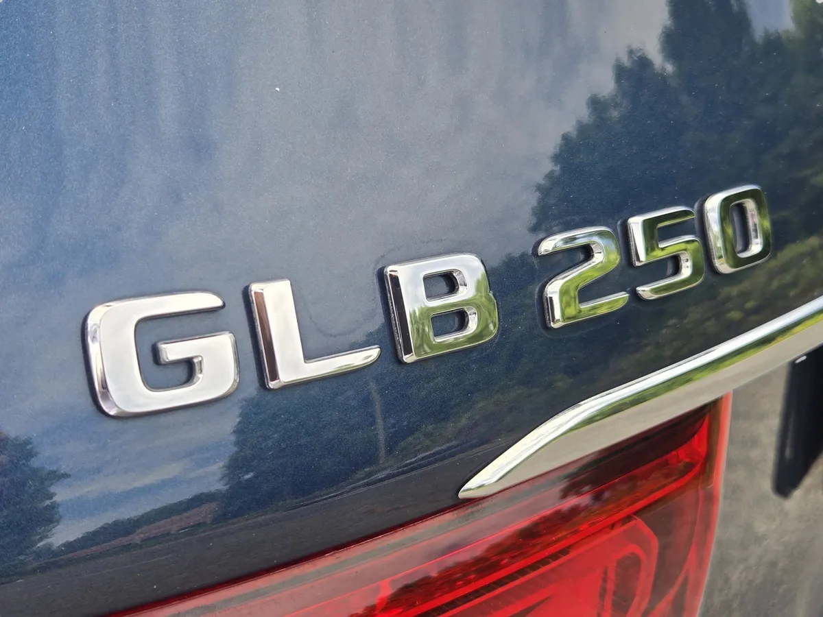 2021 Mercedes-Benz GLB 250 GLB 250 thumbnail 12