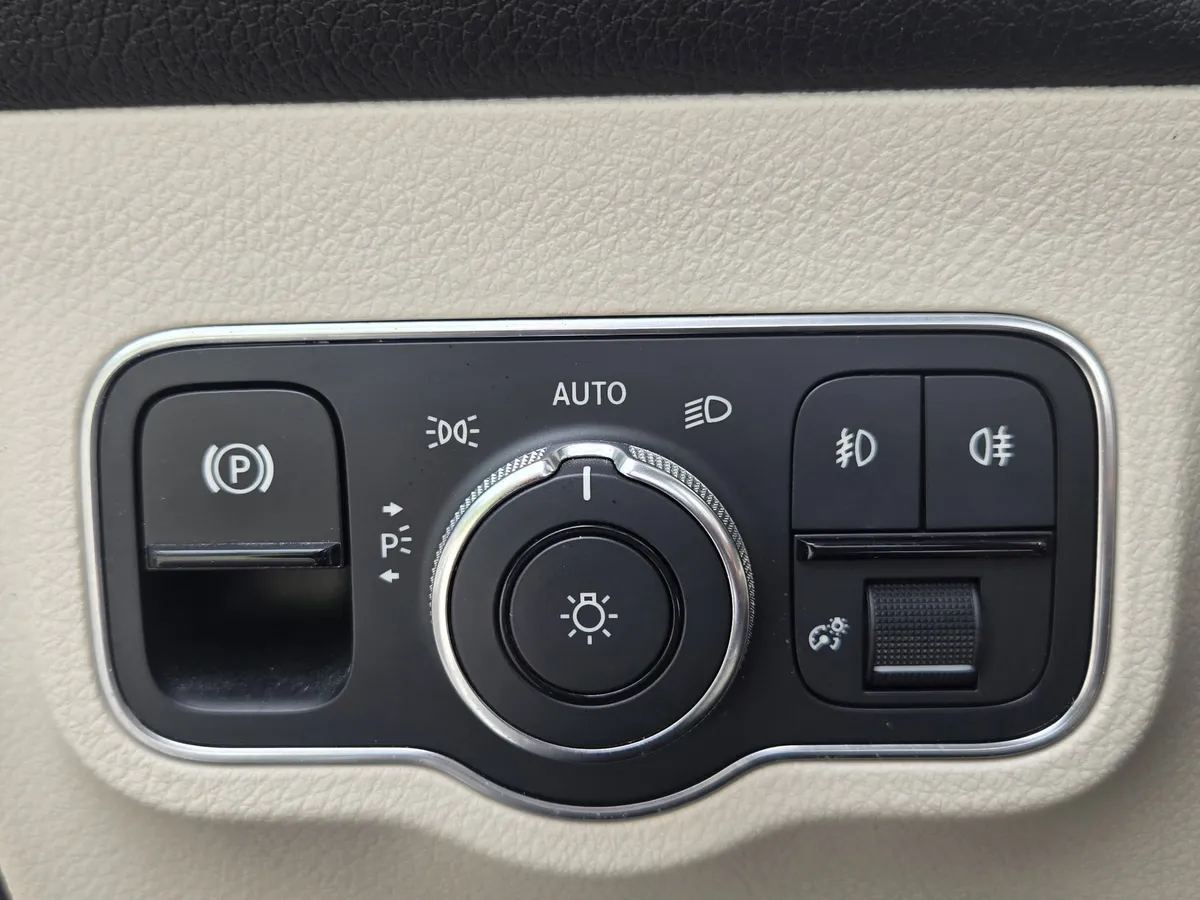 2021 Mercedes-Benz GLB 250 GLB 250 thumbnail 30