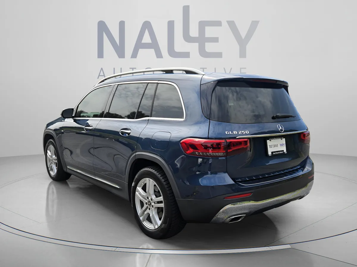 2021 Mercedes-Benz GLB 250 GLB 250 thumbnail 4