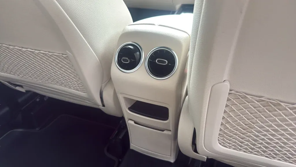 2021 Mercedes-Benz GLB GLB 250 thumbnail 21